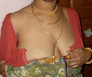 sexy fat indian aunties in saree milf xxx pics gallery image 1